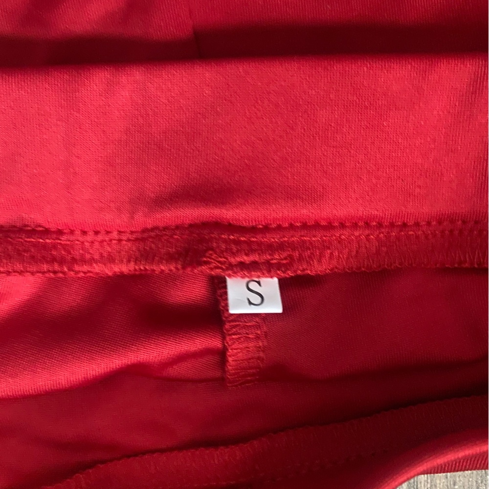 TOP AND SHORTS SET - Picture 3 of 3